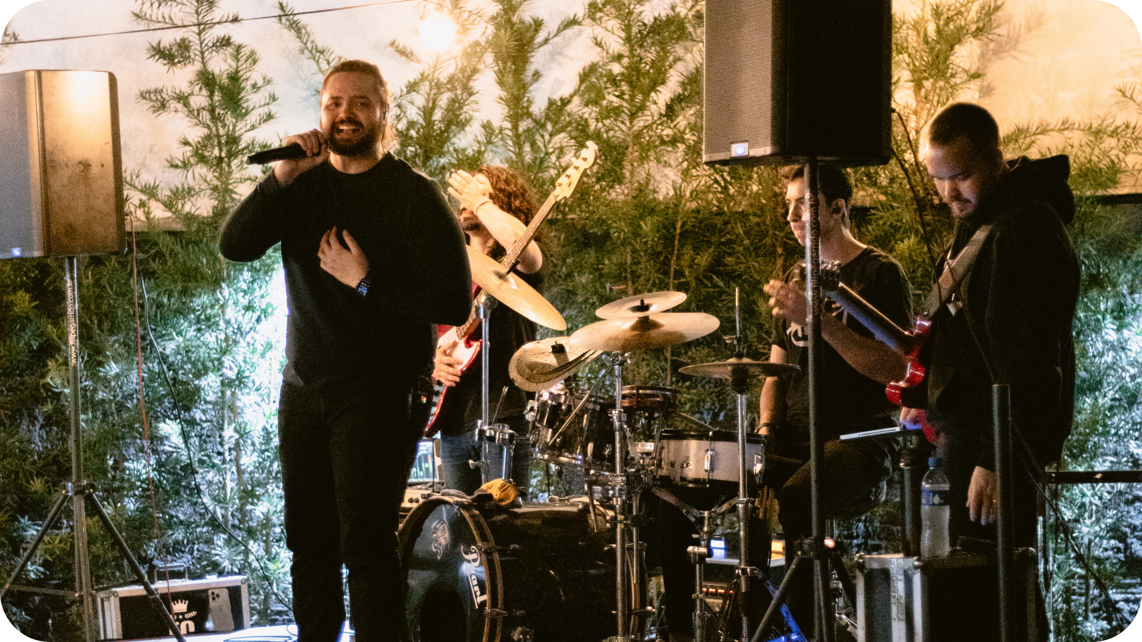Música Ao Vivo